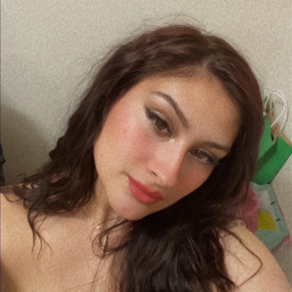 Meet your Posher, Raquel